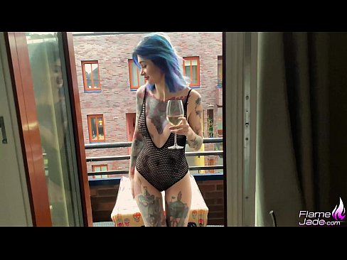 ❤️ 途方もない女の子がガブガブとしゃぶり、広い空の下で情熱的にファックする ❤  at us ja.trysex.ru ❌️