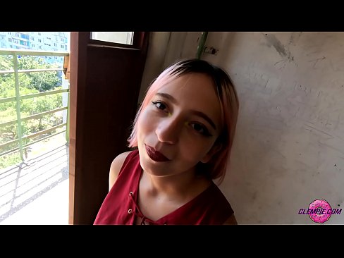 ❤️ 学生官能がアウトバックで見知らぬ男にフェラチオ～顔にザーメンをかける ❤  at us ja.trysex.ru ❌️